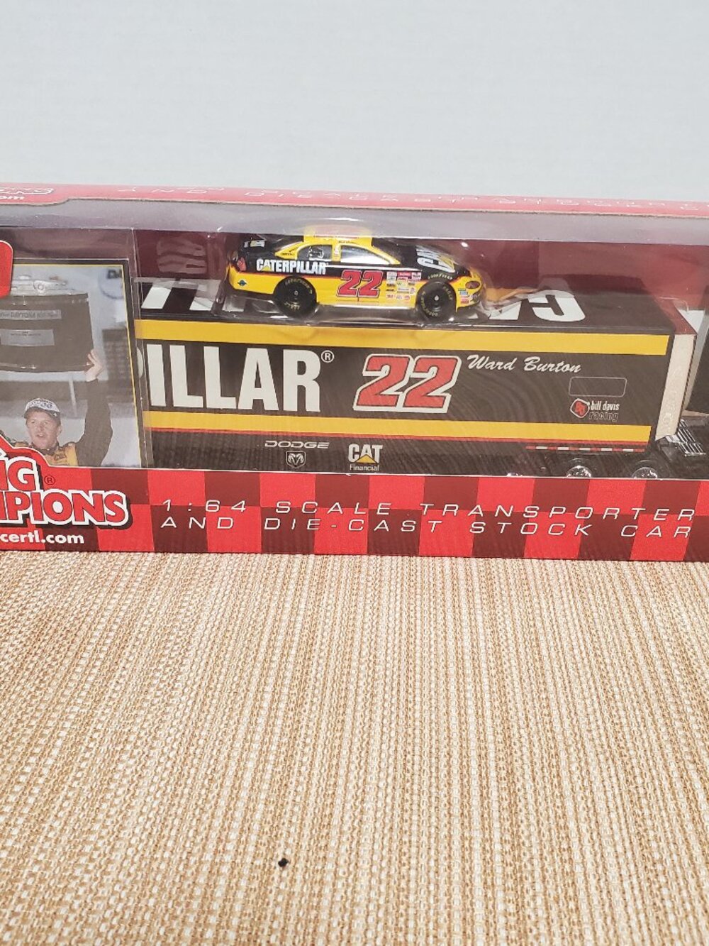 NASCAR DIE-CAST 2002 VINTAGE NEW